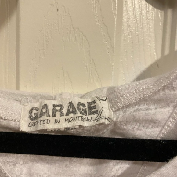 Hooded Halter-neck Top - Picture 3 of 3